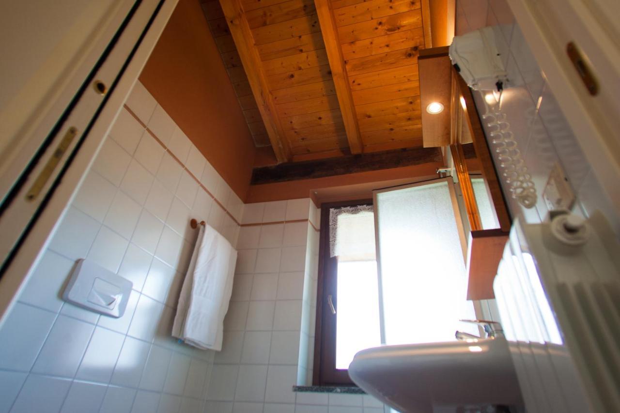 Relais Ca Nova Guest House Bogogno Екстериор снимка